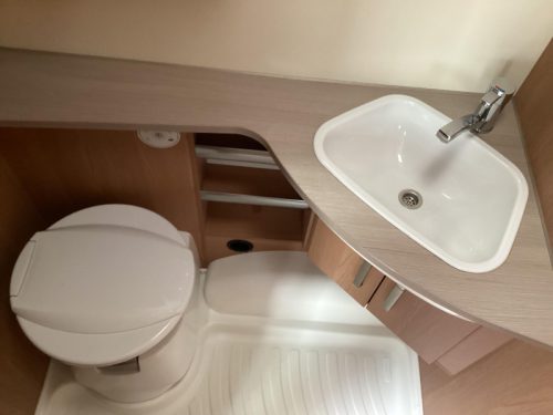 Knaus Sport 460 EU Einzelbetten Foto: 14