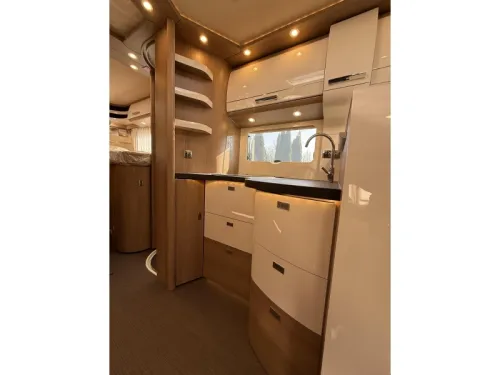 Carthago C1-Tourer 149 LE - MERCEDES SINGLE BEDS photo: 10
