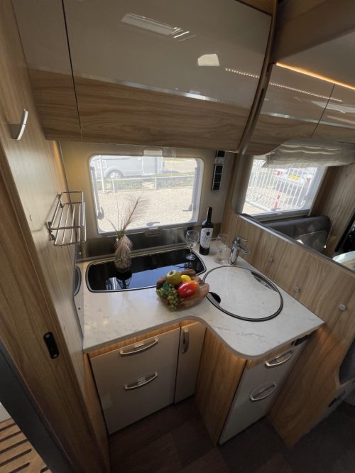 Hymer T698 CL CAMPER QUEENSBED+HEFBED EURO6 XXL GARAGE photo: 5