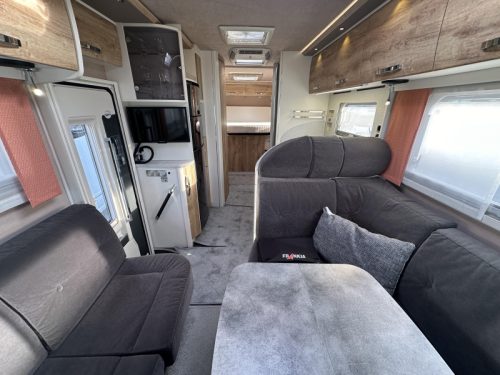 Frankia Platin 8400 QD Mercedes Automatic 190HP photo: 4
