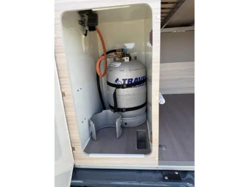 Adria Twin Plus 640 SLB Lithium, Wechselrichter, Solar  Foto: 26