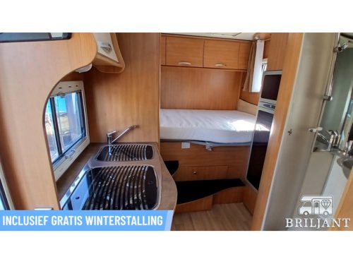 Chausson FLASH 16 ... 2011 transverse bed/lift bed photo: 13