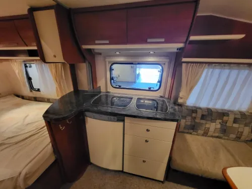 Chateau Calista 450 FHU mover, auvent  photo : 8