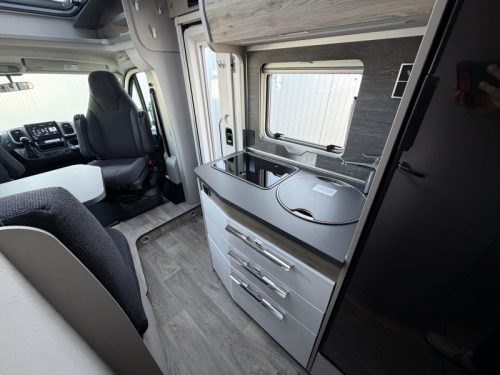 Hymer Exsis-T 580 PURE Automatic, dish, TV photo: 7