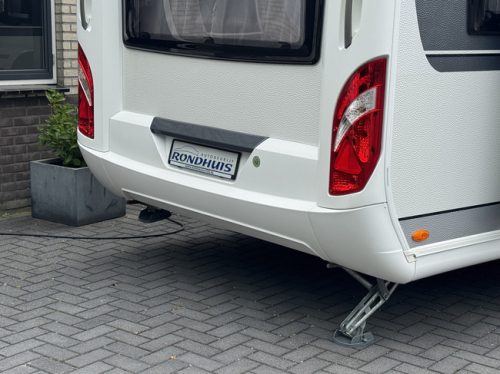 Hobby De Luxe 495 UL with single beds **Mover/Bike rack/Bag awning/Outdoor gas/2nd service hatch/1st owner/Very neat caravan** photo: 15