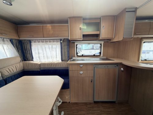 B&uuml;rstner Averso Fifty 460 TS Airco! Sch&ouml;nes Vorzelt franz&ouml;sisches Bett Foto: 4