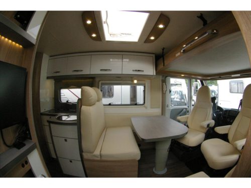 B&uuml;rstner Aviano 700 Lit central, Toit relevable. photo : 7