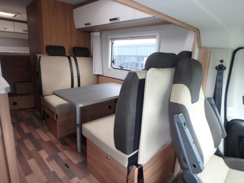 Weinsberg CaraHome 700 DG photo: 10