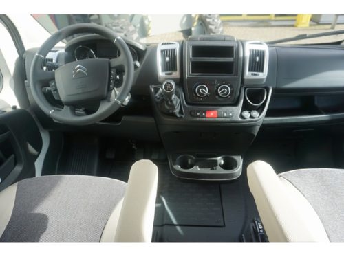 B&uuml;rstner Nexxo Van 620 G Citroen photo: 9