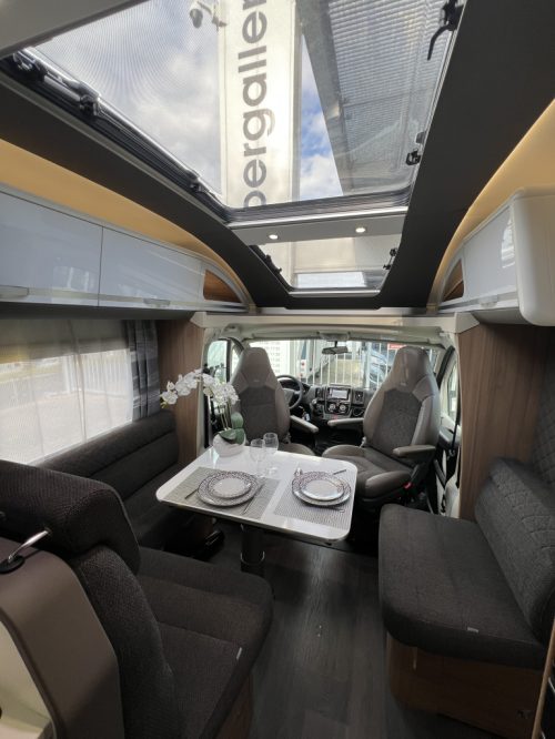 Adria Coral Plus 670 SLT EINZELBETTEN+RUNDSITZGRUPPE OFEN KAMERA Foto: 13