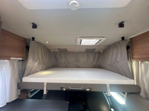 Weinsberg CaraCore 650 MF Autom. 2xairco180PK IFH91 Foto: 17