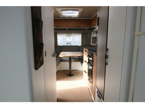 Eriba Nova 530 Einzelbett sehr luxuri&ouml;s Foto: 10