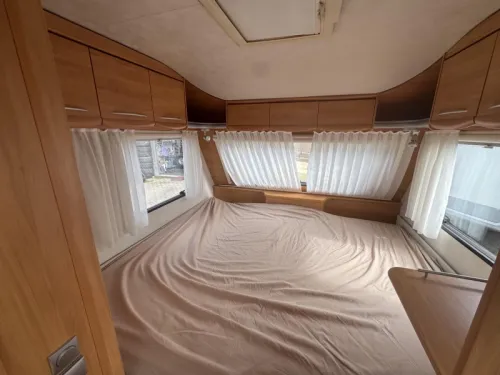 Adria Adora 472 LU Dinette Lit fixe Auvent  photo : 15