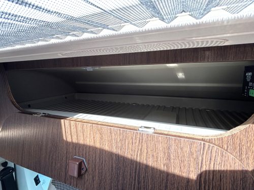 Karmann Davis 620 AUTOMATIC 150HP SINGLE BEDS EURO 6 photo: 13