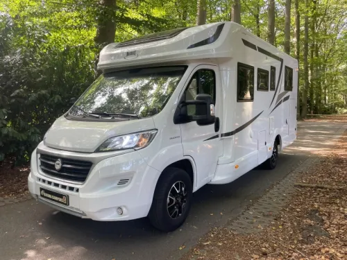 McLouis Sovereign 481 G Queensbed Pop-top roof 32000 km photo: 3