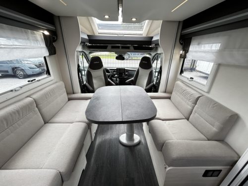 Challenger Etape Edition 270 Single beds/Automatic! photo: 9