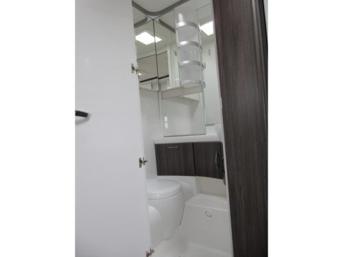 Hobby Prestige 560 UL RONDZIT HOGE KOELKAST Foto: 13