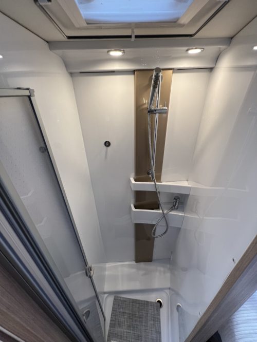 B&uuml;rstner Ixeo 736 T AUTOMAAT QUEENSBED+TOIT RELEVABLE FACE TO FACE photo: 10