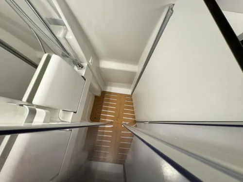 Hymer Grand Canyon S 700 4x4 - Aufstelldach - L&auml;ngsbett Foto: 10