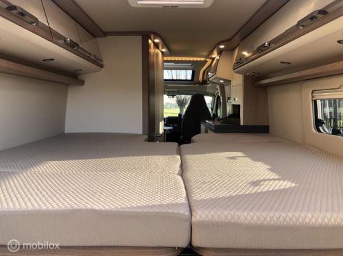 Carthago Malibu 640 Charming GT-Sky-View 160-PK Euro6 Buscamper with Single beds Top-Condition! photo: 8