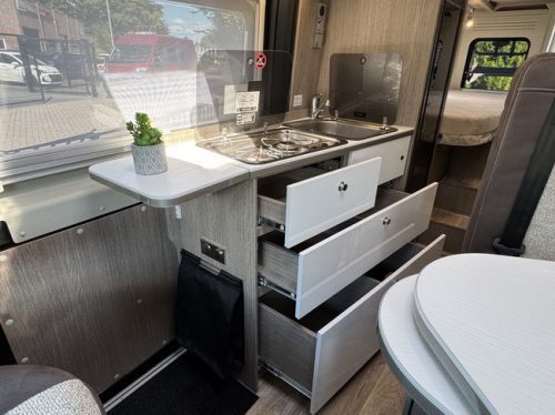 P&ouml;ssl Roadcruiser 640 D-Line 160 hp AUTOMATIC 9-Speed Euro6 Fiat Ducato Maxi **Single beds/4 seats/XXL Fridge/1st owner/Full photo: 14