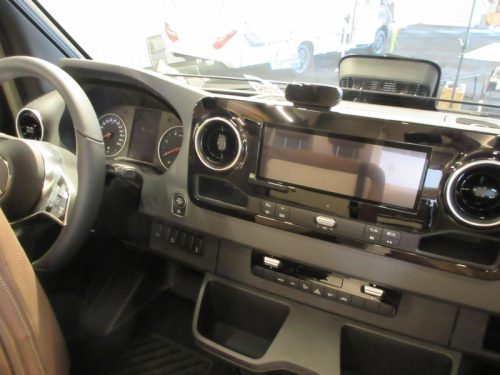 Hymer Grand Canyon S 600 4X4 AUTOMAAT 190 PK Foto: 16