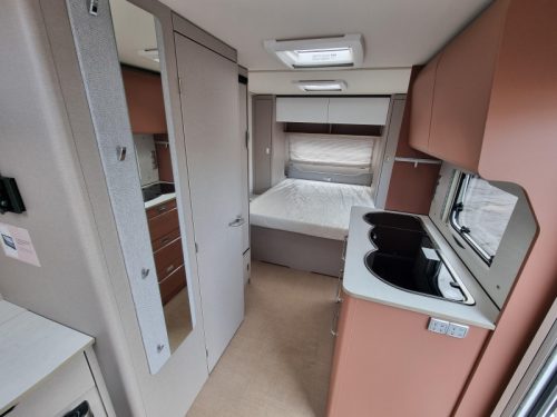 B&uuml;rstner Averso 485 TS  foto: 17