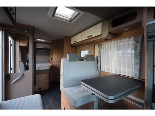 Weinsberg CaraLoft 650 MF Ex-alquiler foto: 8