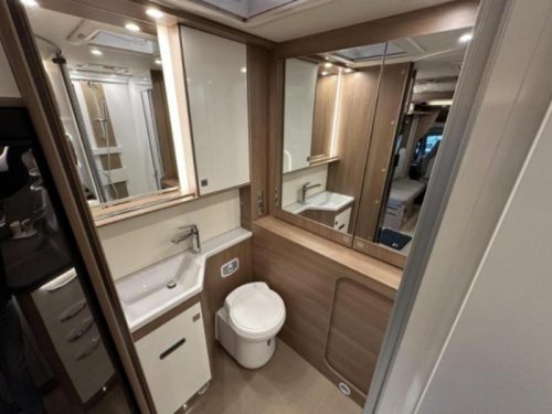 B&uuml;rstner Lyseo Harmony Line 684 G FACE TO FACE & ZEER RUIM Foto: 15