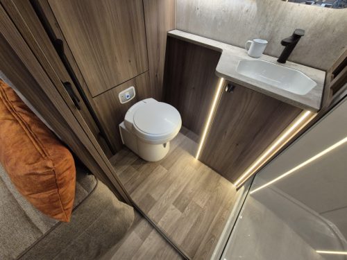 Kabe Safir 600 TDL E2 2.3 Single beds photo: 12