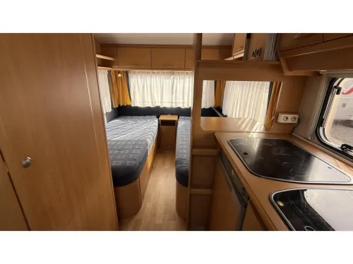 Knaus Sudwind 500 EU lits jumeaux d&icirc;nette photo : 10