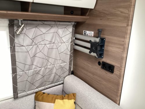 Knaus Sport Silver Selection 400 QD Rangierhilfe, Klimaanlage, Markise Foto: 16