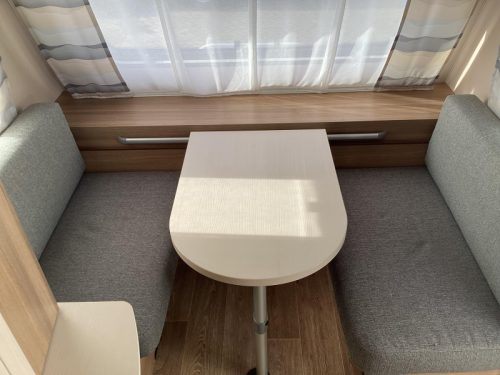 Dethleffs C'Joy 460 LE photo: 2