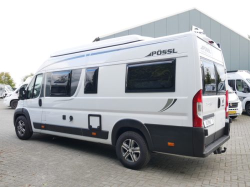 P&ouml;ssl Roadcruiser 640, Automaat, Slaaphefdak, Lengtebedden foto: 22