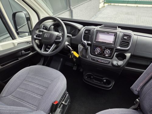Clever Runner 640 Skyroof 180HP Busbiker photo: 12