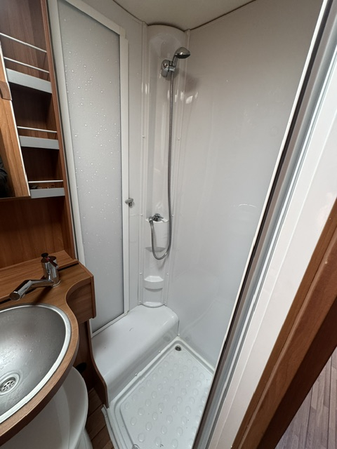 Weinsberg CaraHome 700DG photo: 19