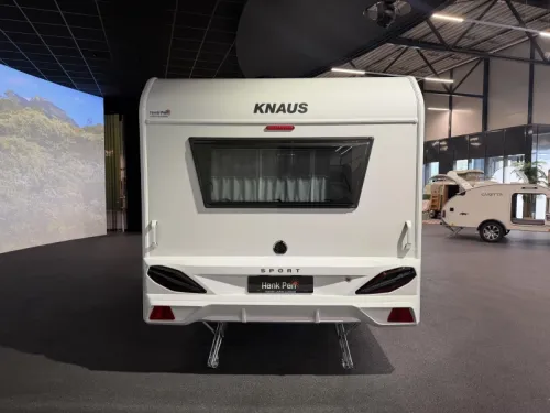 Knaus Sport 460 EU single beds / dinette photo: 3