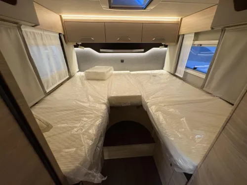 Knaus Van TI Plus 650 MEG platinum selection photo: 12