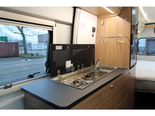 Adria Sun Living 65 SL Single beds - 160HP AUTO photo: 23