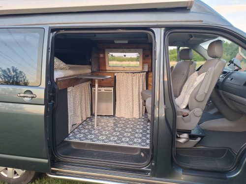 Volkswagen T5 photo: 9