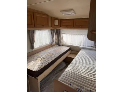 Chateau Cantara 400 single beds photo: 8