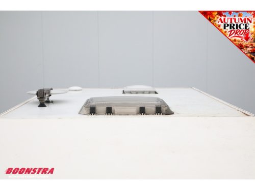 CI International Caroica 595 P 2.2 TDCI Mid-kitchen Dinette Single beds Cruise Control Camera Air Conditioning photo: 5