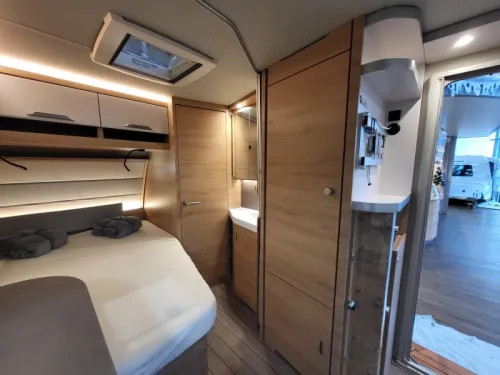 Knaus Sudwind 60 Years 450 FU super complete from factory photo: 13
