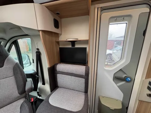 Knaus Sun Ti 700 MX photo: 16