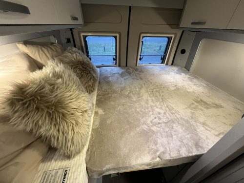 Hymer Free 600 TRANSVERSE BED+POP-TOP ROOF 9T AUTOMATIC CARPLAY TOW HITCH photo: 2
