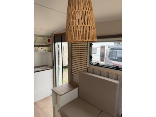 Hobby Beachy 420 leichter Wohnwagen Foto: 9