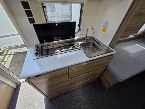 Adria Altea 492 UL Rondzit camas individuales '18 foto: 16