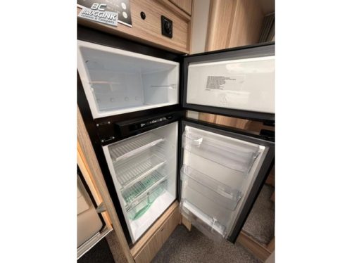 Sunlight T 68 Adventure Edition ENKELE BEDDEN   AUTOMAAT! foto: 10