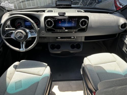 Hymer GT-S 600 XL Bed photo: 3