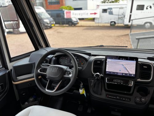Pilote G 740 FGJ Motorhome, Face to Face 2027  photo: 16